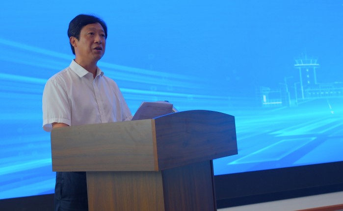 图1-罗惠波副校长致辞照.JPG