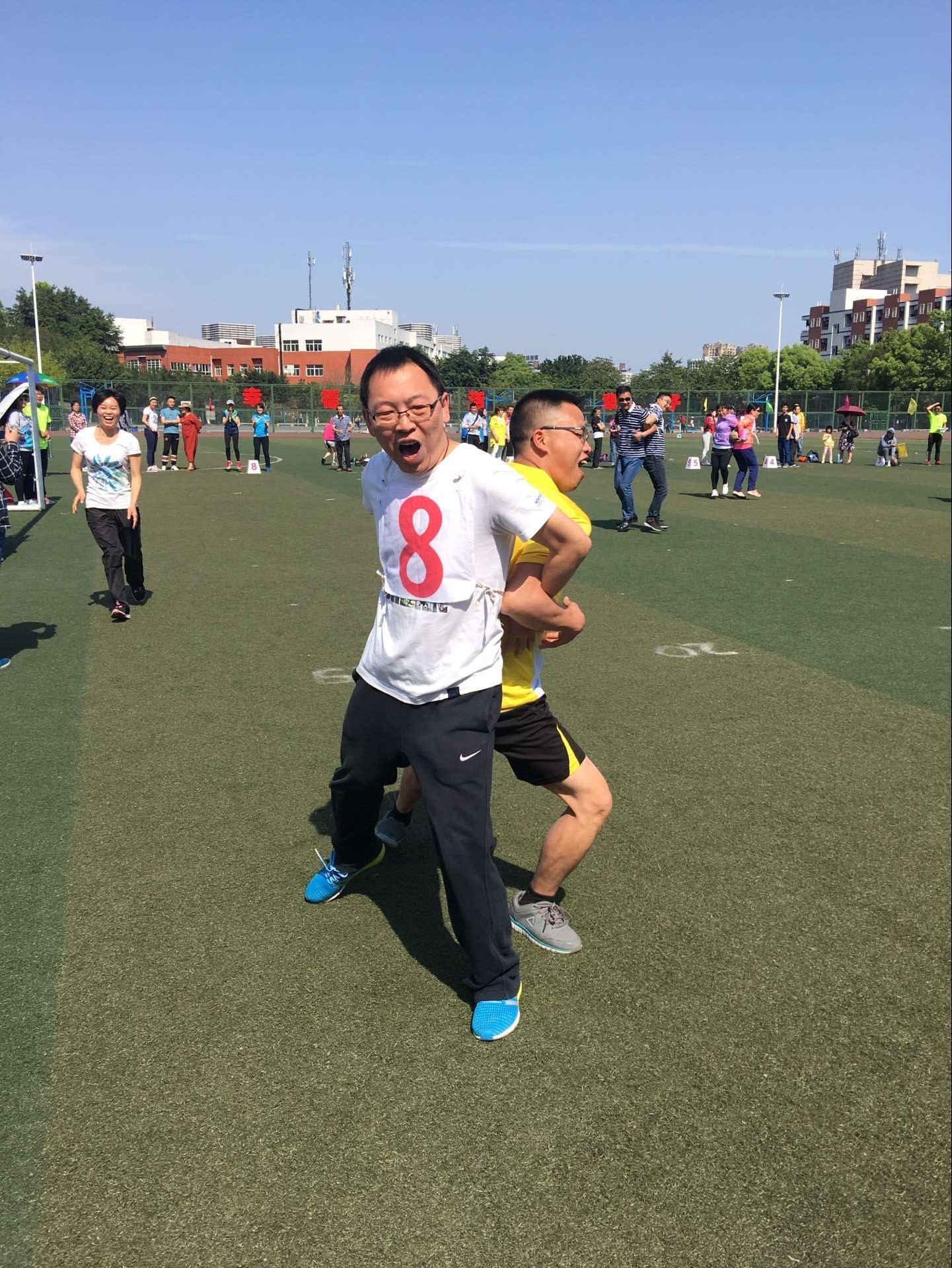 男女混合接力1.jpg