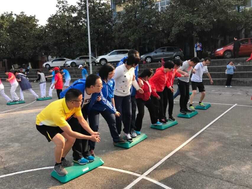 搭桥过河.jpg